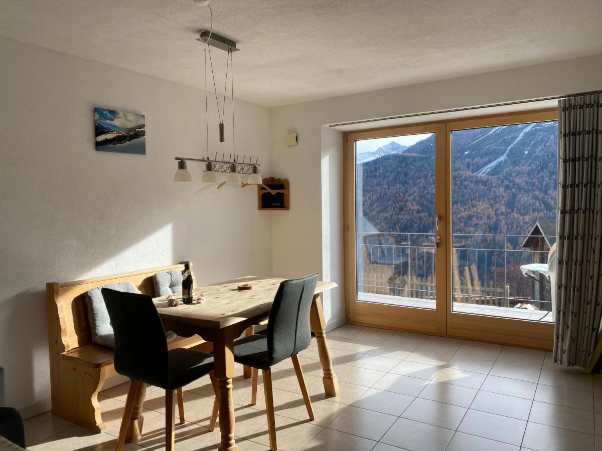 Ferienwohnung In Tschlin Mit Panoramablick 外观 照片